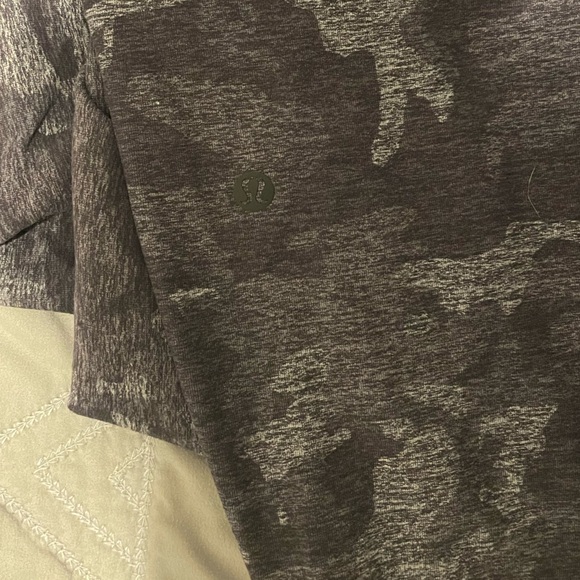 Lululemon gray camo joggers - excellent condition! - Picture 3 of 3